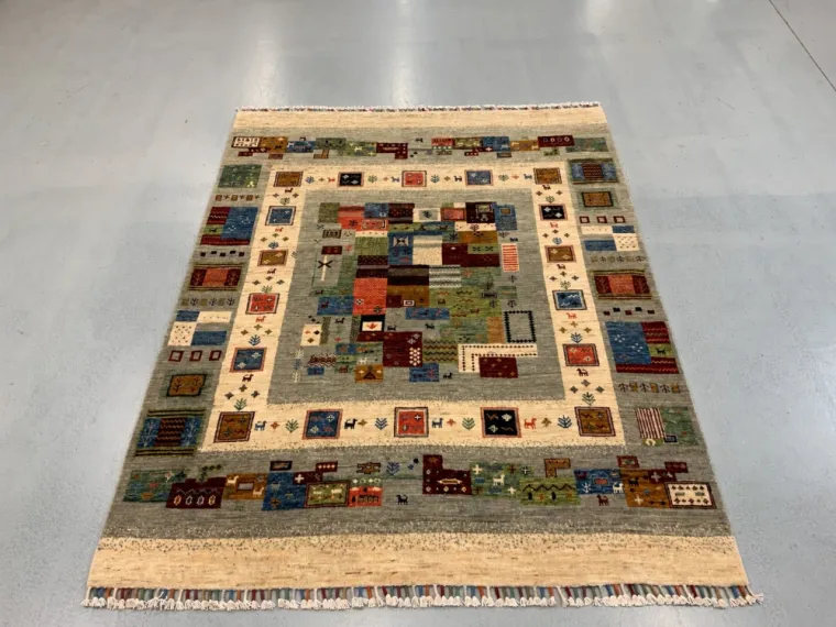 Tapis moderne fait main – 204 × 159 cm