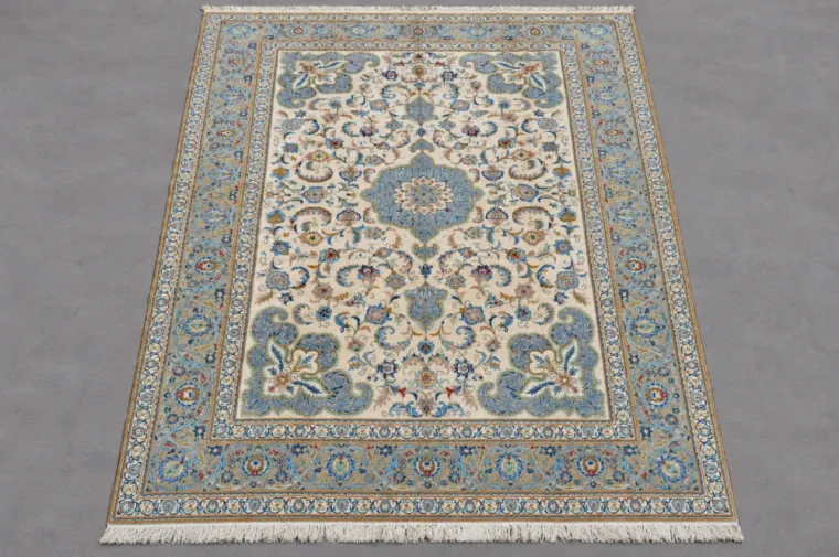 Tapis Kashan rare et ancien d’Iran – 330 × 210 cm