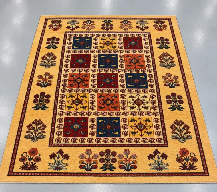 Tapis traditionnel fait à la main – Motifs floraux et animaliers