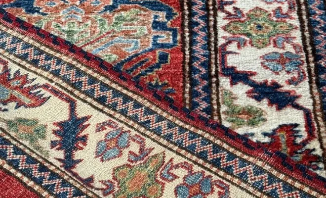 Galerie Kazak – 204 x 83 cm – Tapis de couloir caucasien aux motifs géométriques