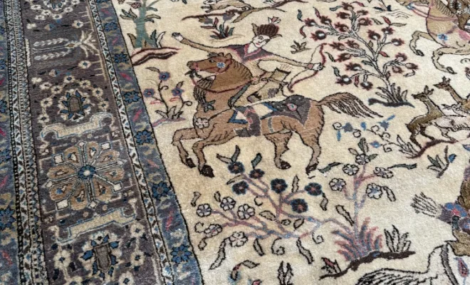 Tapis Ghom ancien d’Iran en laine – Scène de chasse – 330 × 210 cm