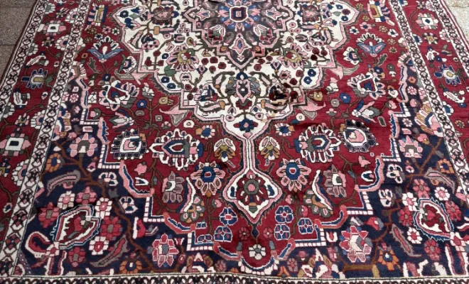 Tapis Bakhtiar ancien d’Iran  – 312 × 215 cm