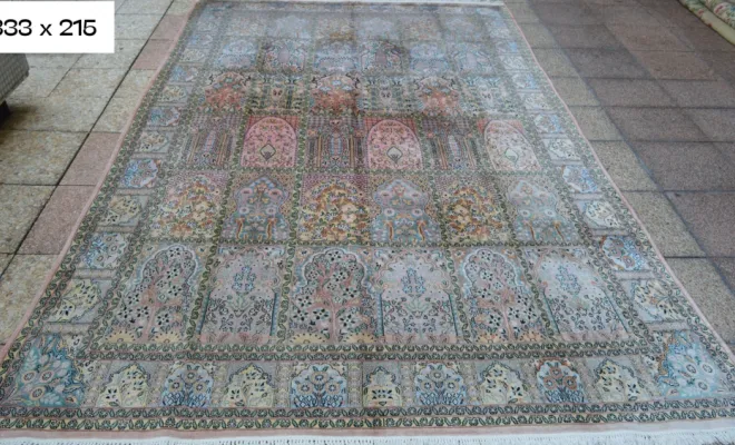 Tapis du Cachemire des Indes en laine et soie – 335 × 215 cm
